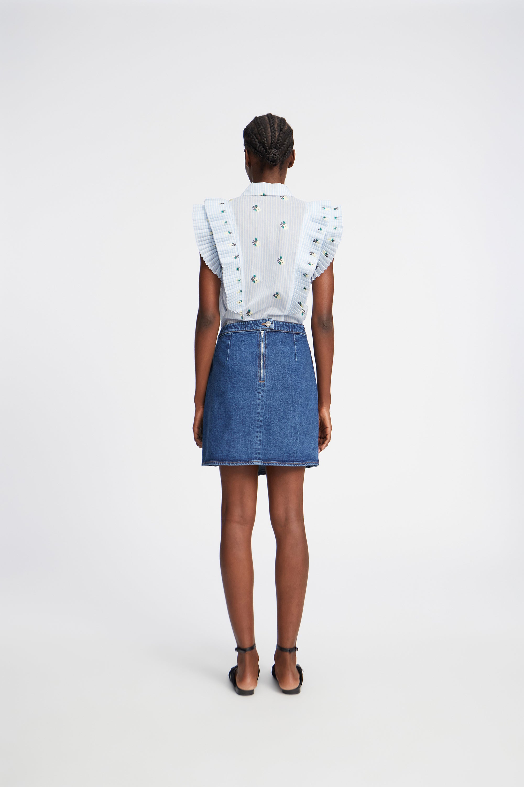 MUST - LIGHT BLUE