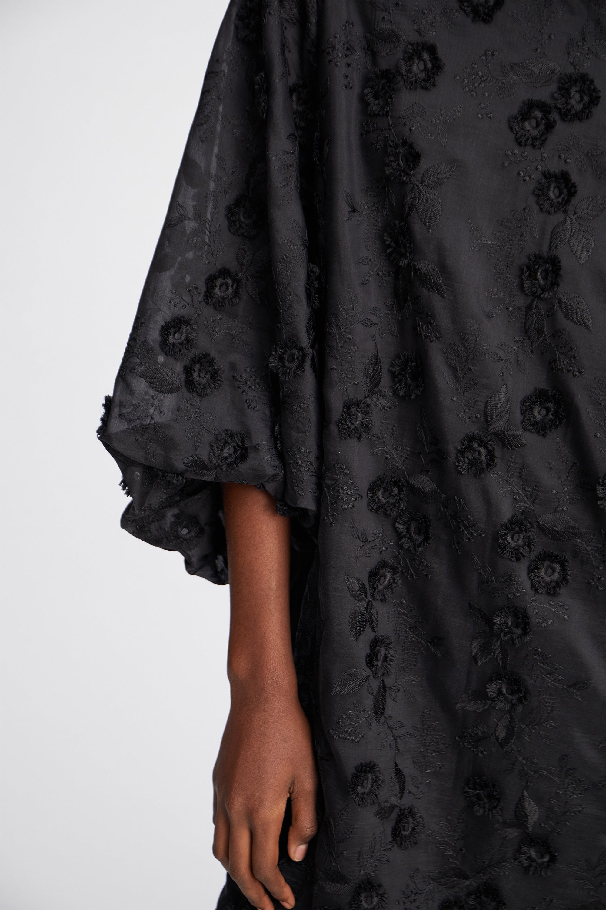 PANSI - BLACK