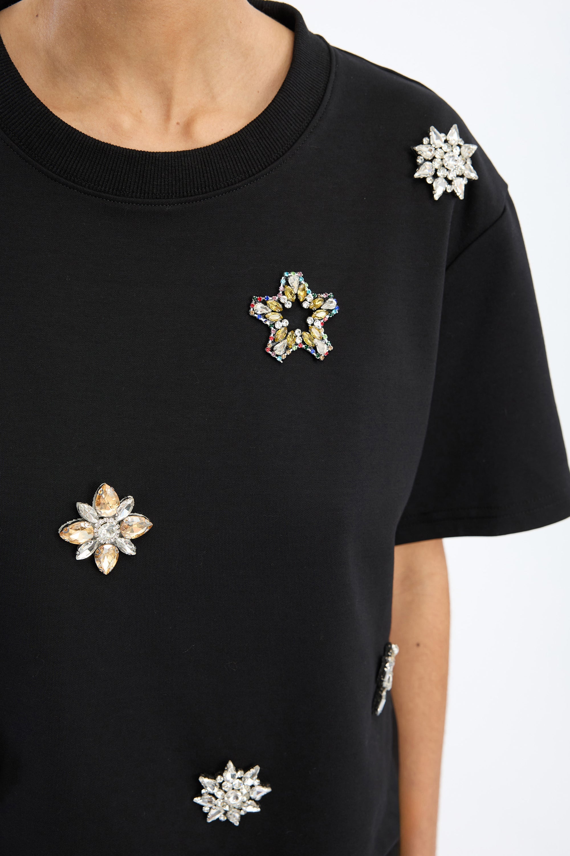 VACH - BLACK