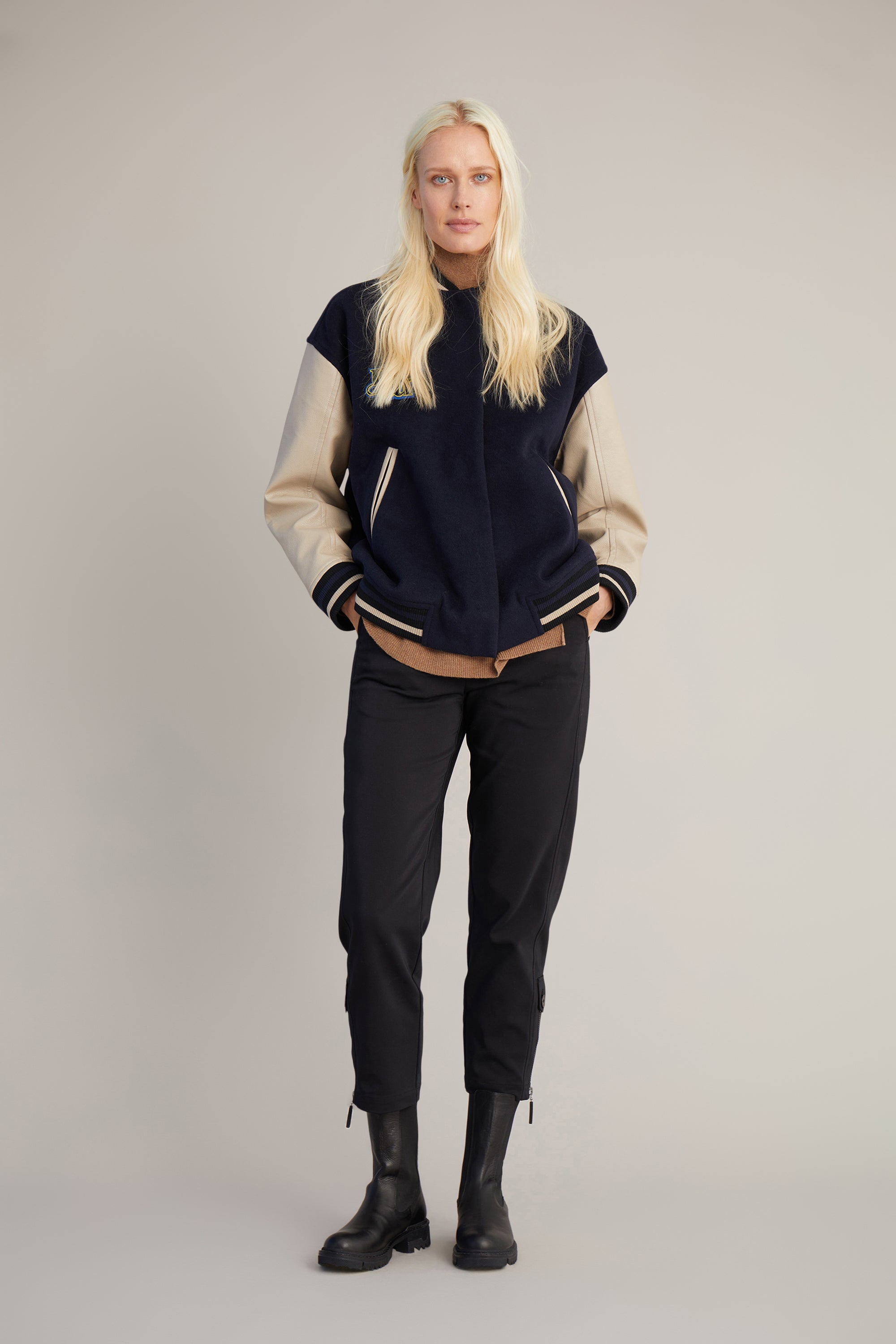 DEER - NAVY
