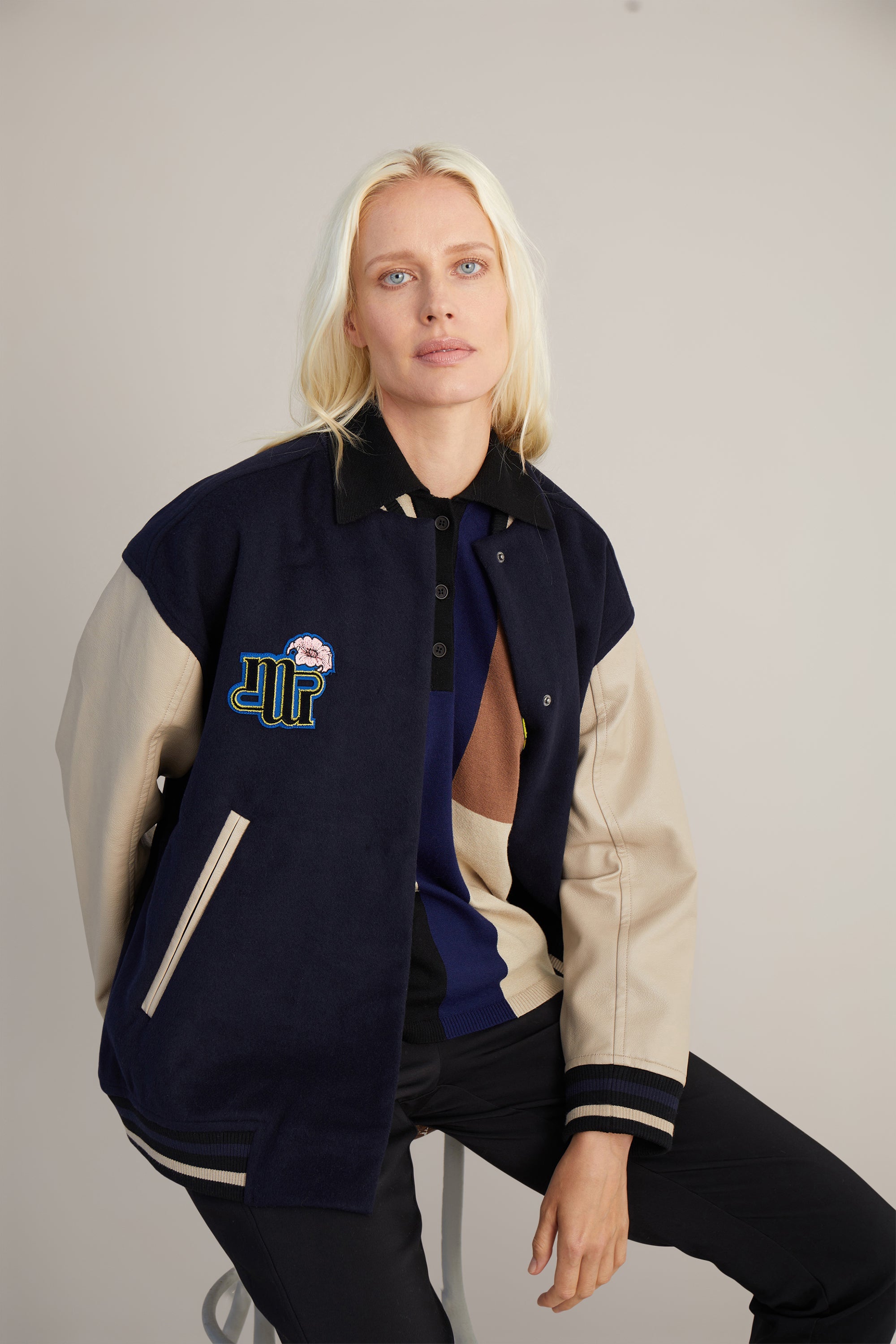 DEER - NAVY