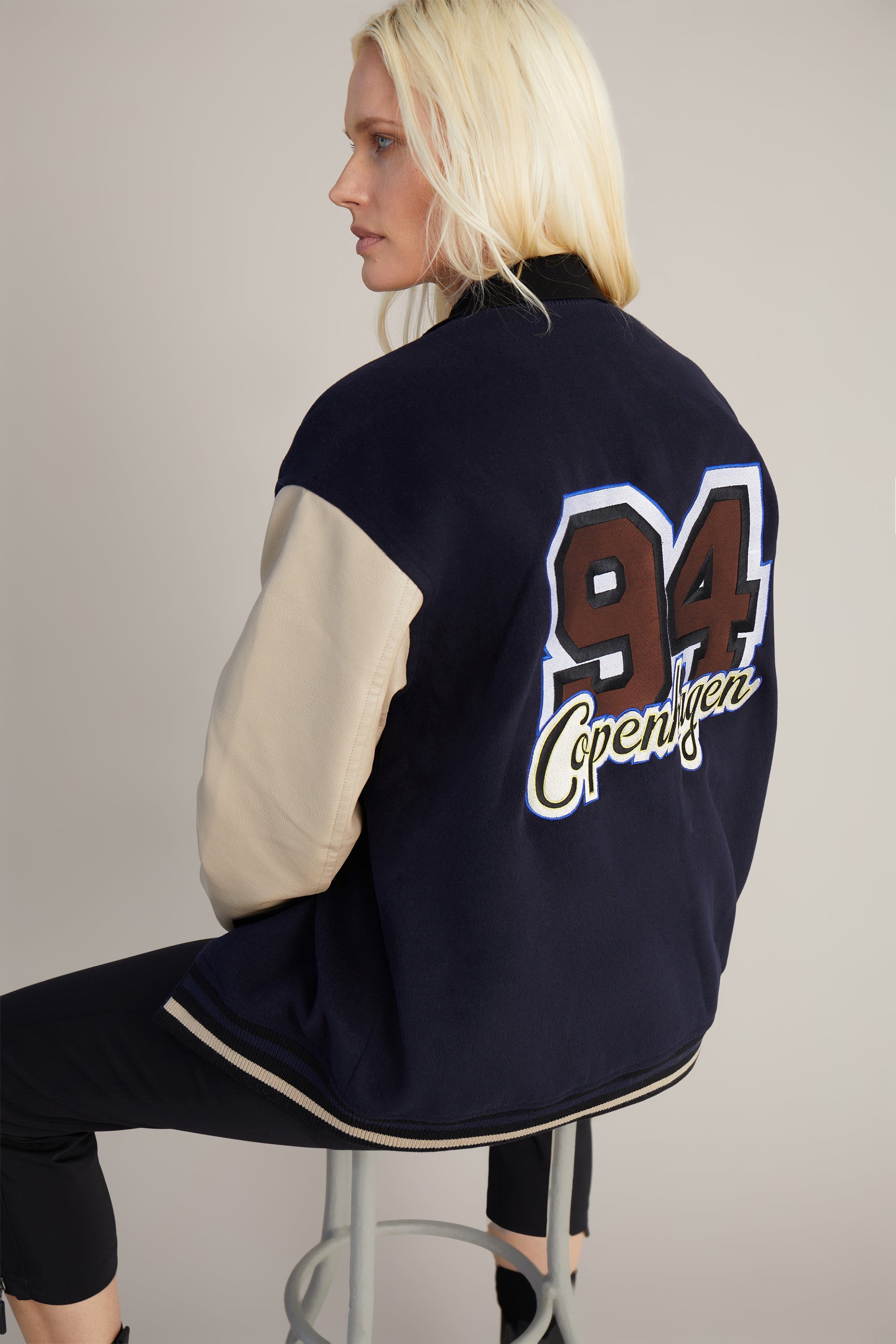 DEER - NAVY